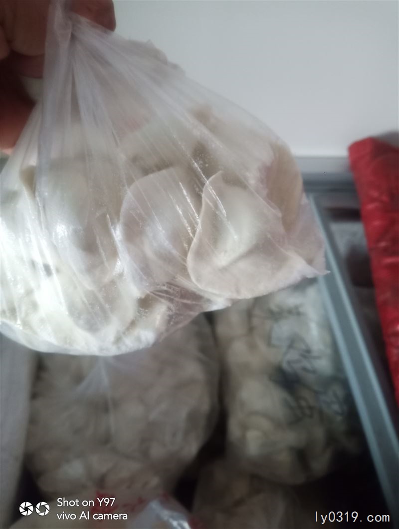 出售批發(fā)水餃,鹵肉，豬蹄,麻辣鴨貨等:電話(huà)15075933863